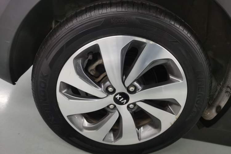 Used Kia KX Cross 2018 1.6L Automatic Dynamic Sunroof Version