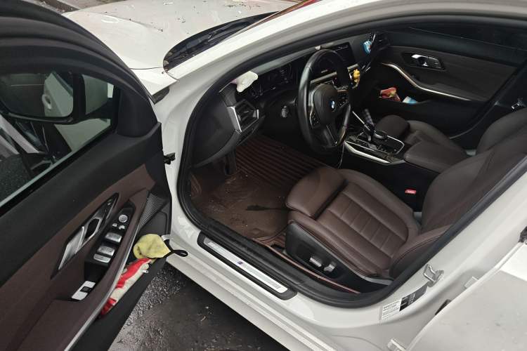 Used BMW 3 Series 2021 Second Facelift 325Li M Sport Package
