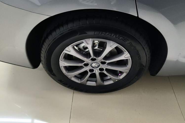 Used BYD Qin L 2025 DM-i Smart Drive 80KM Leading Model
