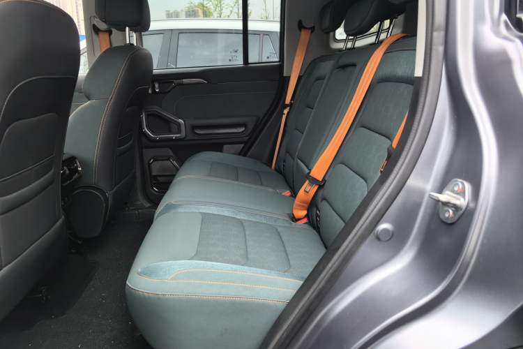 Used JETOUR Traveler 2023 2.0T All-Wheel-Drive CrossPRO