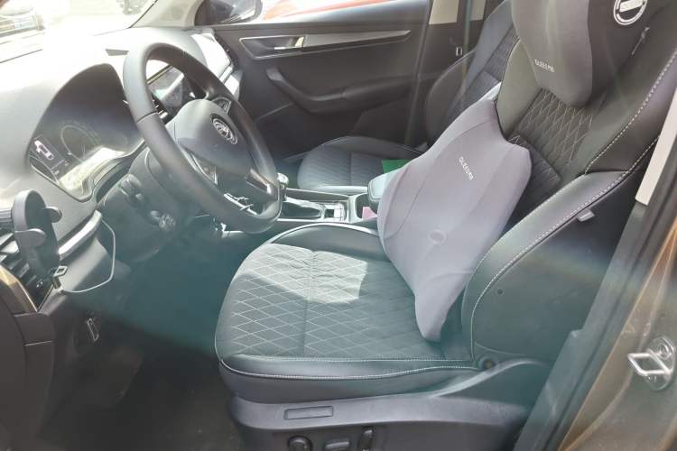 Used Skoda Karoq 2019 TSI280 SmartDrive Luxury Edition China V Standard Left Front Seat