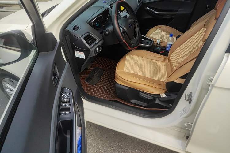 Used Ford Escort 2017 Happiness Edition 1.5L Automatic Fashion Version