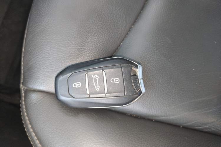 Used Citroen C4L 2014 1.6THP Intelligent Drive Automatic Dynamic Model
