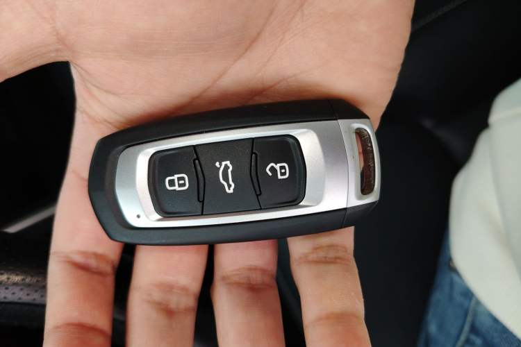 Used Geely Auto Vision X6 2018 1.8L Manual 4G Connect Luxury Edition Interior 1