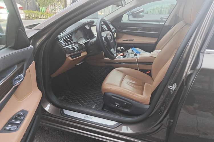 Used BMW 7 Series 2014 730Li Premium Edition
