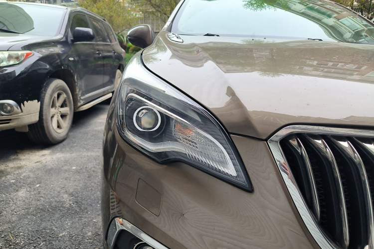 Used Buick Envision 2017 28T Four-Wheel Drive Elite Model
