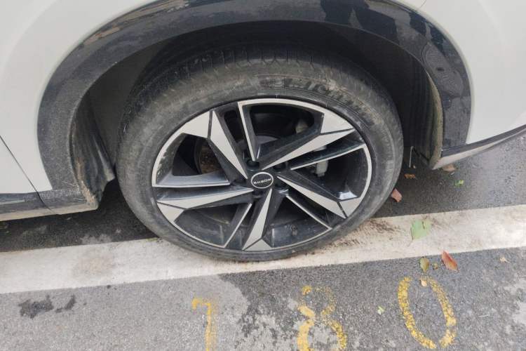 Used Roewe RX5 MAX 2022 1.5T Automatic Zhiwei Prestige Edition