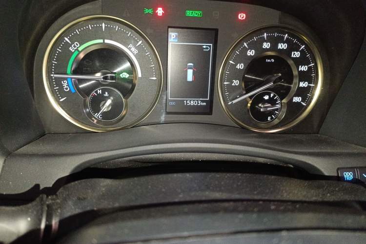 Used Toyota Vellfire 2020 Dual-Engine 2.5L HV Luxury Edition Odometer Close Up