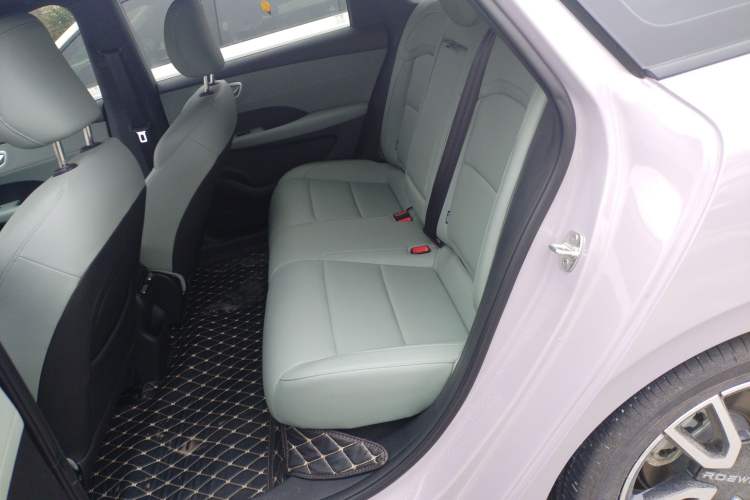 Used Roewe D6 2025 450km Deluxe Edition