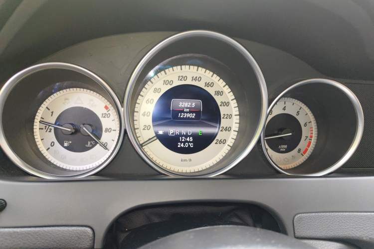 Used Mercedes-Benz C-Class 2013 C 260 CGI Fashion Model
