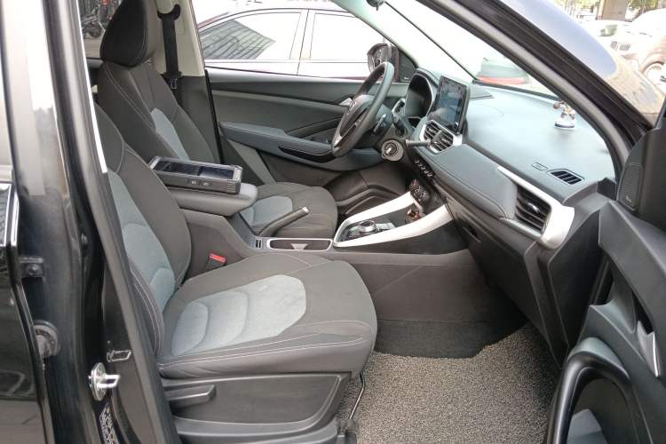 Used Baojun 530 2018 1.8L Automatic Elite Version China V Emission Standard
