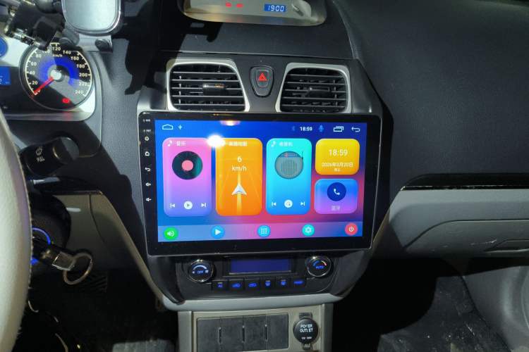 Used Geely Auto Classic Emgrand 2012 Sedan 1.8L CVT Luxury Model Audio And AC Panel