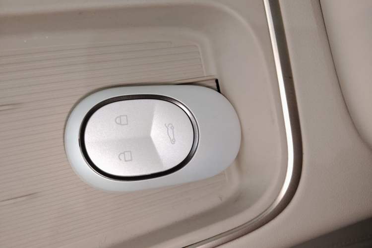 Used Nio ES6 2023 75 kWh
