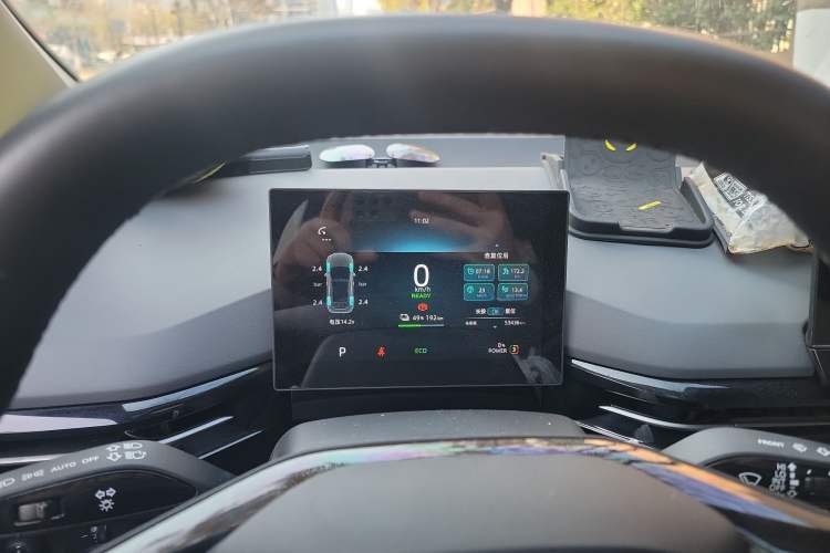 Used MG 4 EV 2022 425 km Luxury Edition