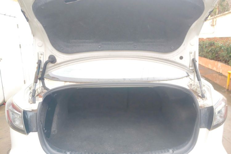 Used Mazda 3 2011 Sedan 1.6L Manual Comfort Model
