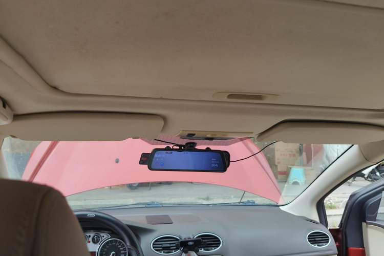 Used Ford Focus 2011 Hatchback 1.8L Automatic Fashion Edition
