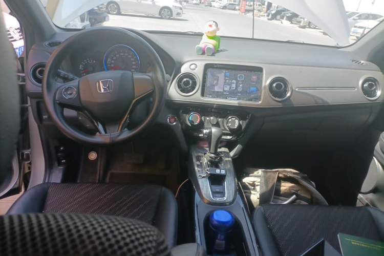 Used Honda XR-V 2017 1.8L EXi CVT Comfort Version Center Console