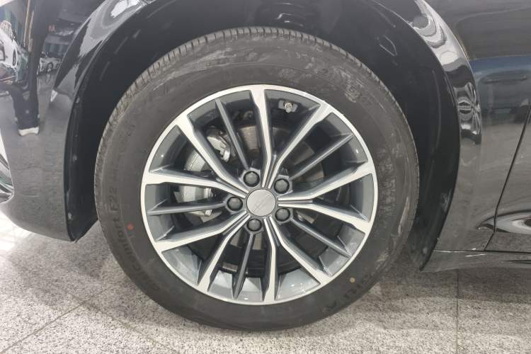 Used Geely Auto Preface 2025 Dongfang Yao 1.5TD Fuyao Edition Left Front Wheel Hub