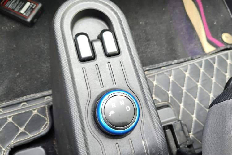 Used Wuling Hongguang MINIEV 2021 Macaron Premium Model – Lithium Iron Phosphate