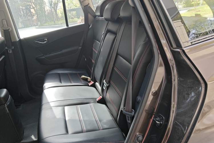 Used Renault Koleos 2013 2.5L Two-Wheel-Drive Urban Edition
