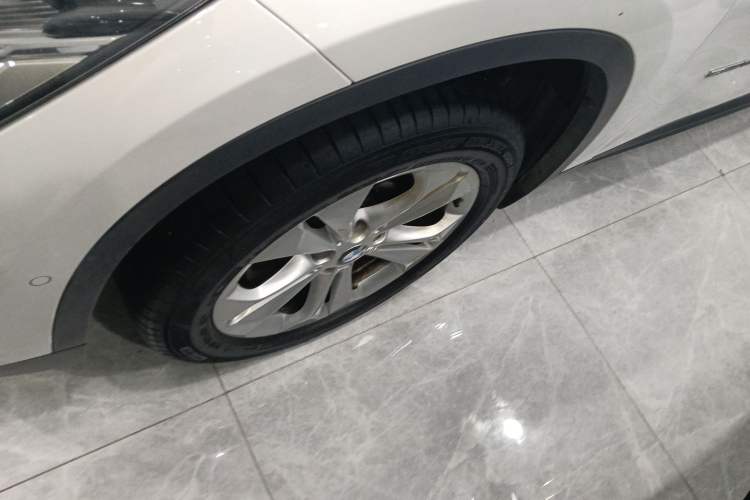 Used BMW X1 2016 sDrive18Li Premium Edition Left Front Wheel Hub