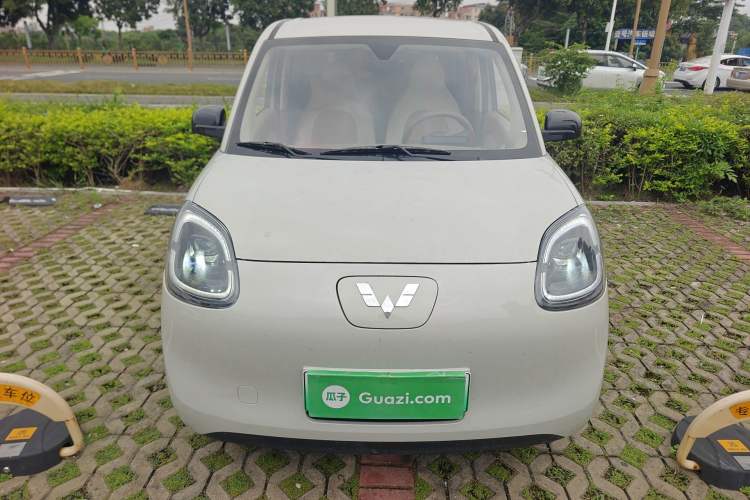 Used Wuling Hongguang MINIEV 2025 Four-Door Version Advanced Edition Front