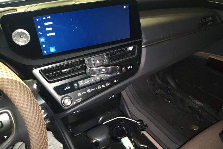 Used Lexus ES 2023 200 Excellence Edition