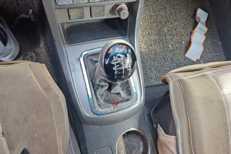 Used Geely Auto Classic Emgrand 2013 Hatchback 1.5L Manual Entry-Level Model