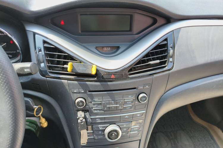 Used Bestune B70 2014 2.0L automatic comfort version
