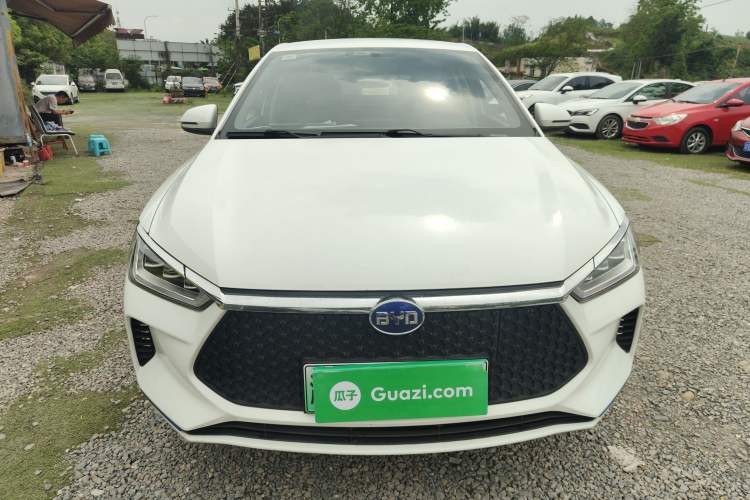Used BYD e2 2019 400 Travel Edition Front
