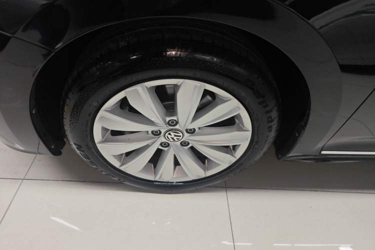 Used Volkswagen Passat 2019 330TSI Elite Edition China VI Left Front Wheel Hub