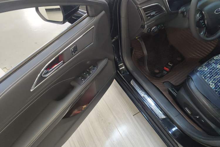 Used Ford Taurus 2017 EcoBoost 245 Fashion Edition
