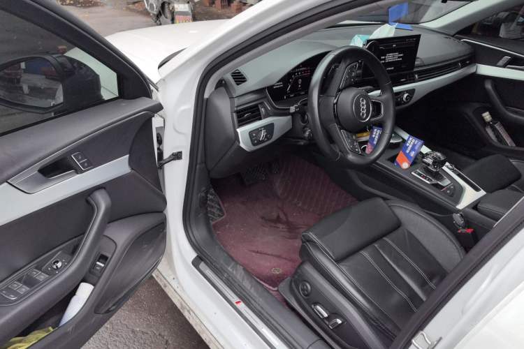 Used Audi A4L 2023 40 TFSI Fashion Dynamic Model
