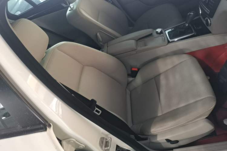 Used Mercedes-Benz C-Class 2013 C 180 Classic Grand Edition
