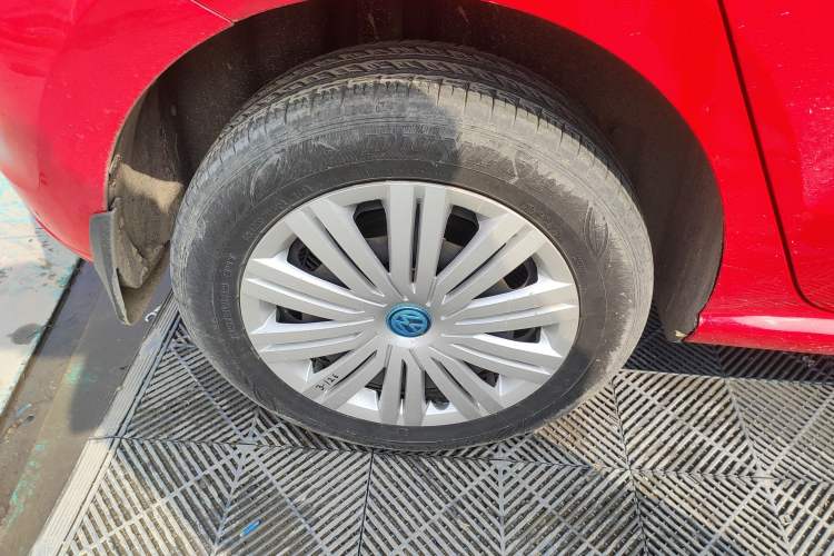 Used Volkswagen Polo 2016 1.6L Automatic Comfort Model
