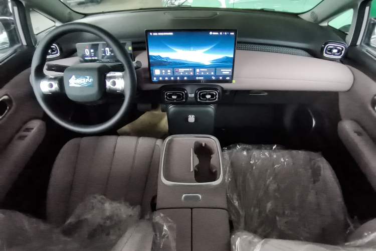 Used AION UT 2025 330 Starlight Edition
