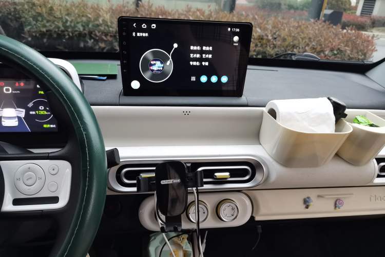 Used Wuling Hongguang MINIEV 2024 3rd Generation 215km Youth Edition Audio And AC Panel