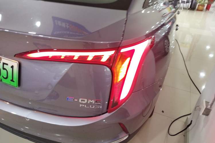 Used Hongqi E-QM5 2024 610 km PLUS
