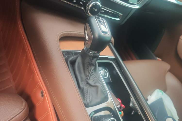 Used Volvo S90 2020 Facelift T5 Smart & Luxurious Edition
