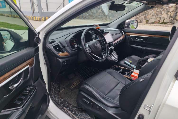 Used Honda CR-V 2017 240TURBO CVT Front-Wheel Drive Fashion Edition
