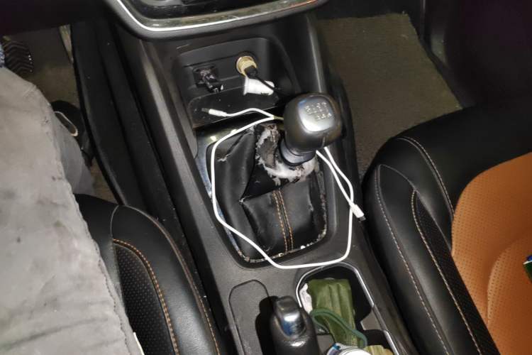 Used Wuling Hongguang S3 2018 1.5L Manual Luxury Model China V Standard
