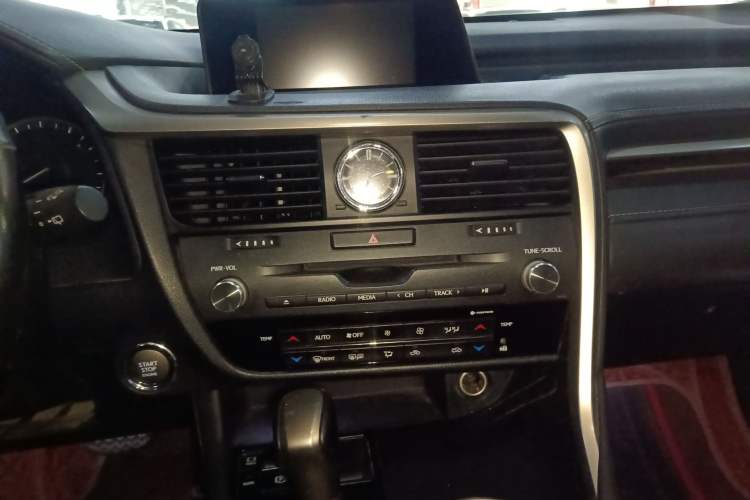 Used Lexus RX 2016 300 Two-Wheel Drive Elite Version China V Standard Audio And AC Panel