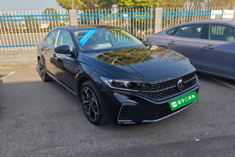 Used Volkswagen Passat 2026 Model, Outstanding 380TSI Xingkong Longteng Edition