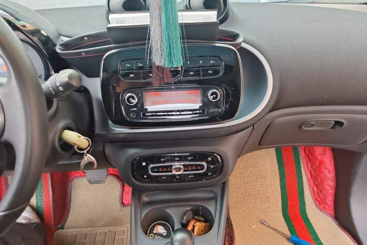 Used smart fortwo 2015 1.0L 52 kW Hardtop Passion Edition