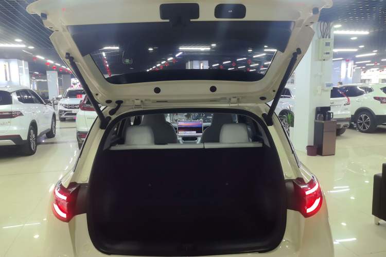 Used Geely Galaxy Geome 2025 310km Dream Edition Trunk