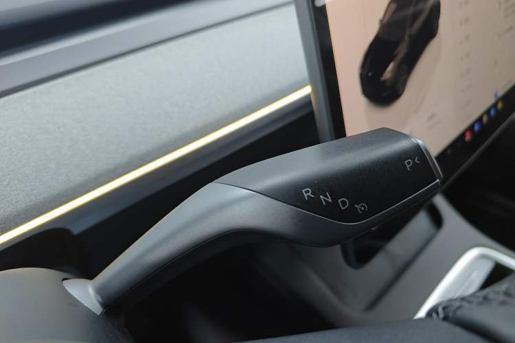 Used Tesla Model Y 2023 Rear-Wheel-Drive Version Gear Lever