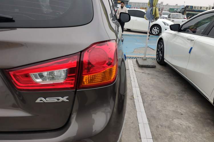 Used Mitsubishi ASX 2018 2.0L CVT Two-Wheel Drive Deluxe Edition