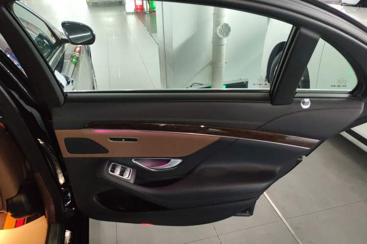 Used Mercedes-Benz S-Class 2017 S 320 L Business Model
