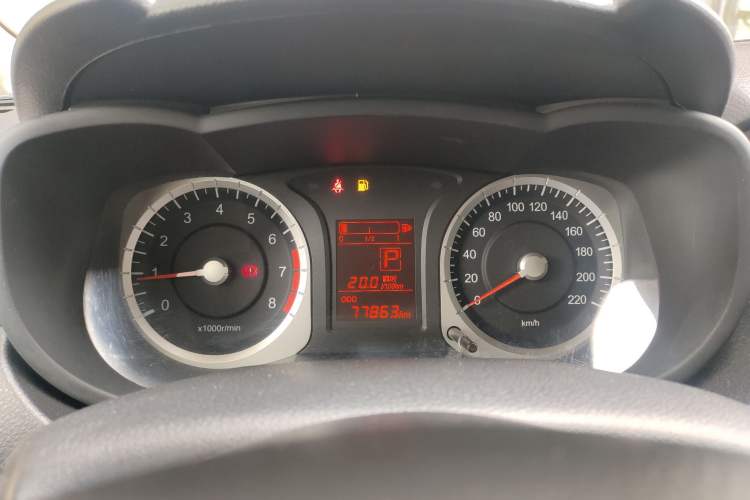 Used Venucia R50X 2013 1.6L Automatic Model