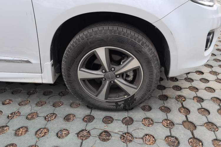 Used Haval H6 2016 Upgraded Model 1.5T Automatic Two-Wheel Drive Elite Version
